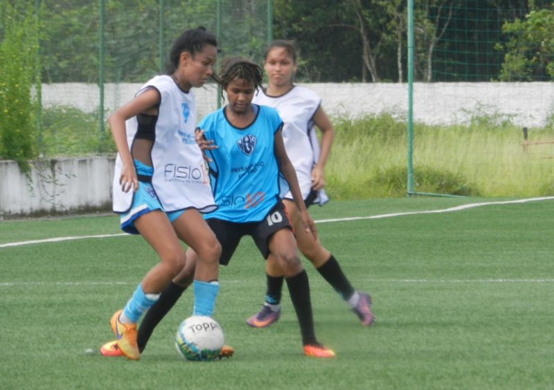 Esporte abre inscrição para seletiva de futebol feminino