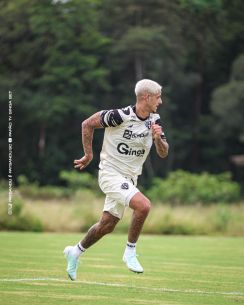 Trio é integrado ao elenco na pré-temporada bicolor